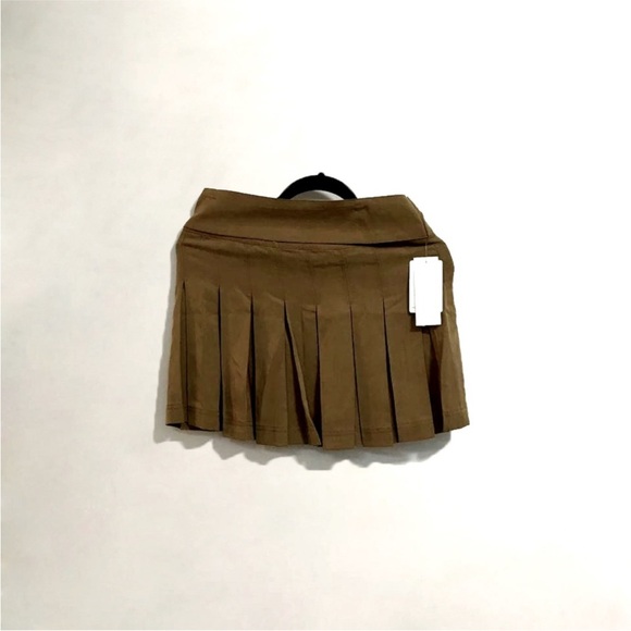 Free People Pleated Mini Skirt,
Size 0 - Picture 2 of 4